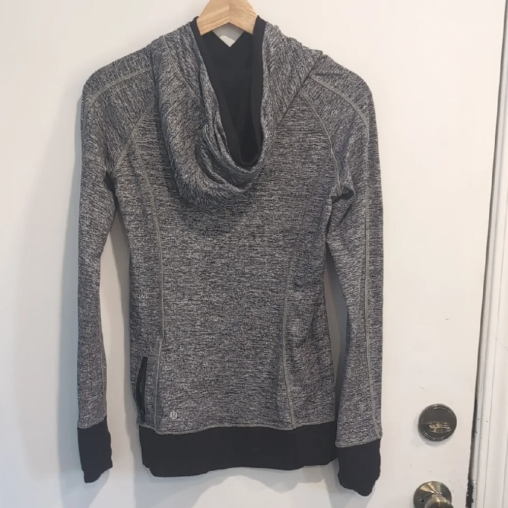 Lululemon Think Fast Hoodie Space Dye Camo Black Dark Slate / Black Size 4